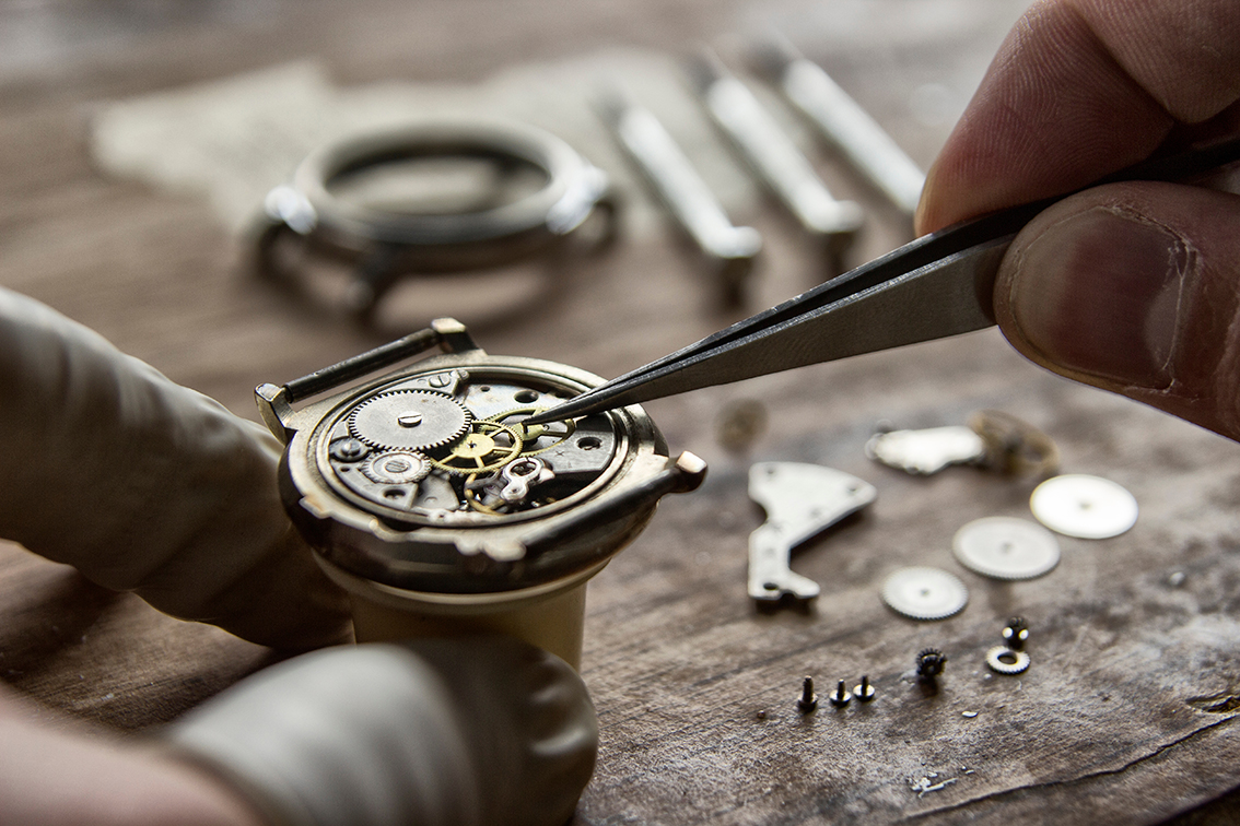 Tag heuer refurbishment outlet service